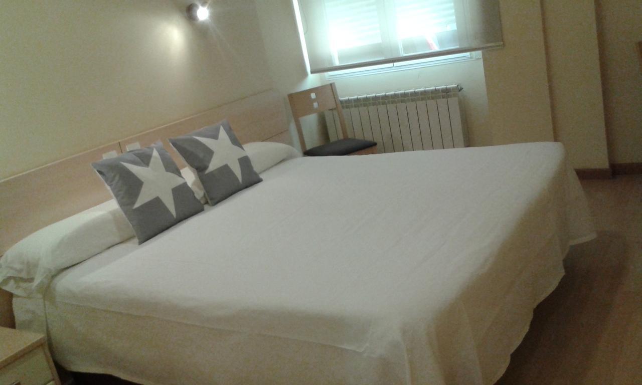 Hostal Europa Castejón Kültér fotó