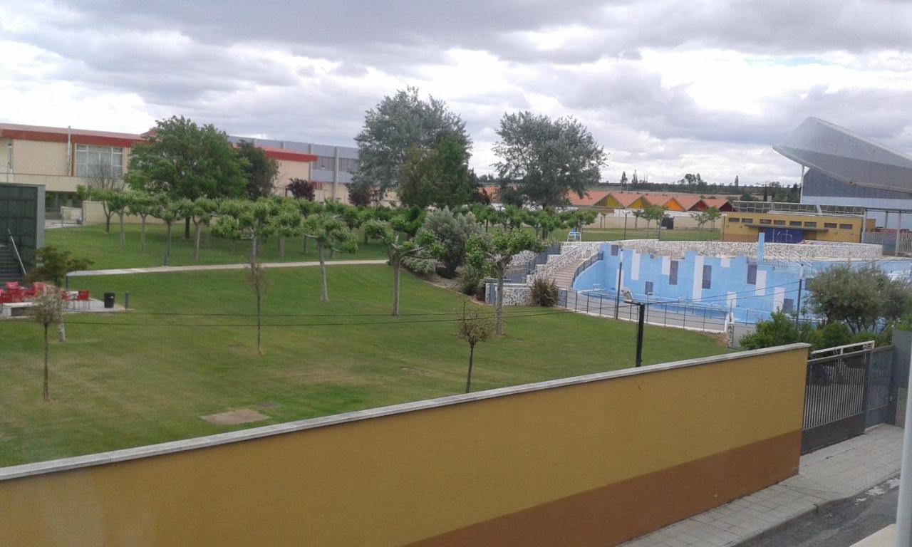 Hostal Europa Castejón Kültér fotó